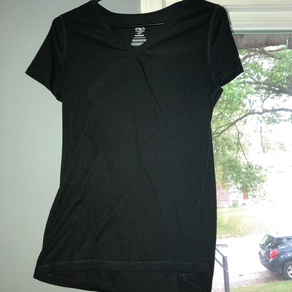 Black shirt sleeve shirt